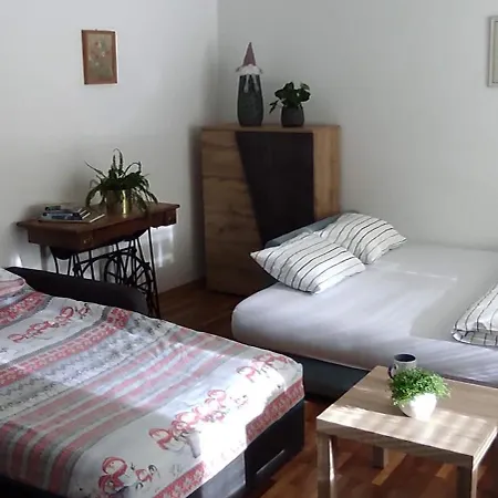 Apartment Idyllic Retreat Next To An Elven Forest
