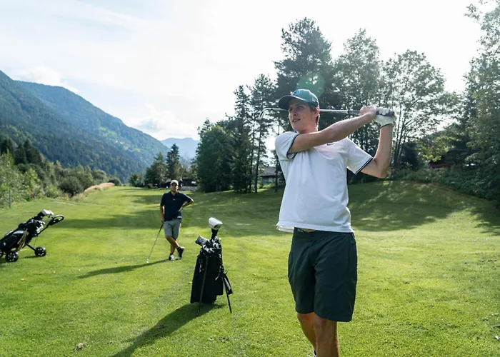 Idyllic Retreat Next To An Elven Forest גוזד מרטולז'ק