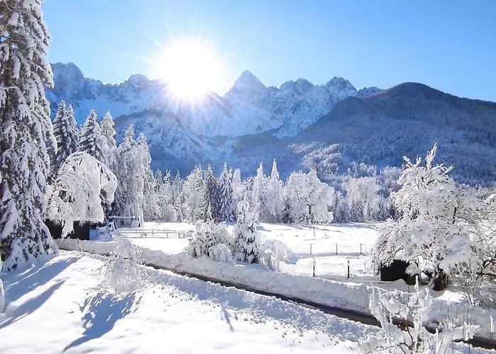 Idyllic Retreat Next To An Elven Forest דירה גוזד מרטולז'ק